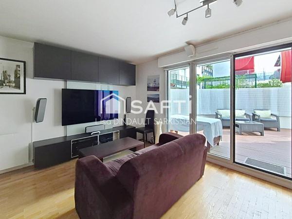 Appartement deux pièces à vendre avec terrasse et parking