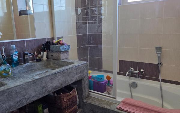 Maison à vendre    5 pièces •  Elne