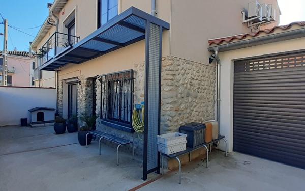 Maison à vendre    5 pièces •  Elne