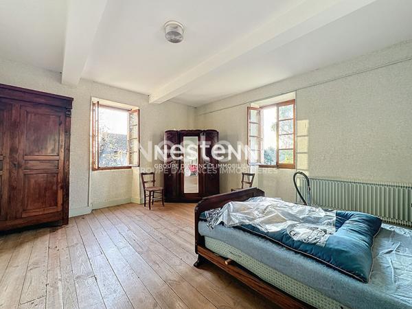 A vendre Maison Bars 6 pièces 162 m2 sur un terrain clôturé de 2382m2