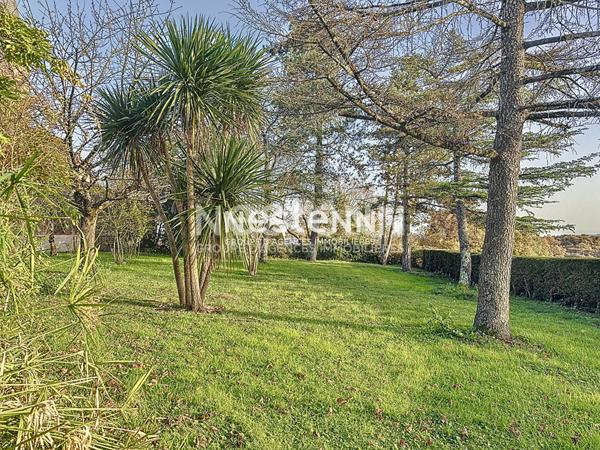 A vendre Maison Bars 6 pièces 162 m2 sur un terrain clôturé de 2382m2