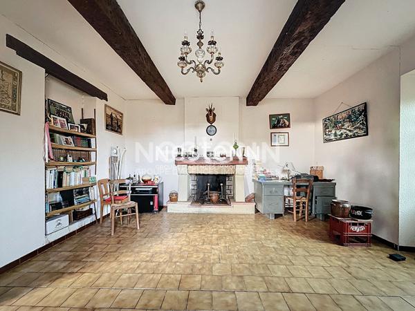 A vendre Maison Bars 6 pièces 162 m2 sur un terrain clôturé de 2382m2