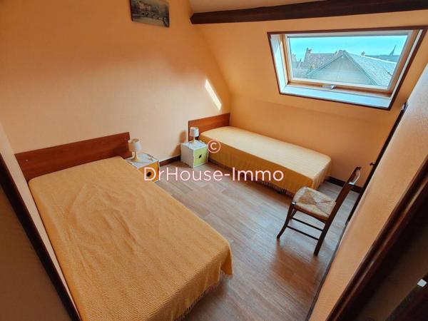 Immeuble à vendre 9 pièces de 102 m²