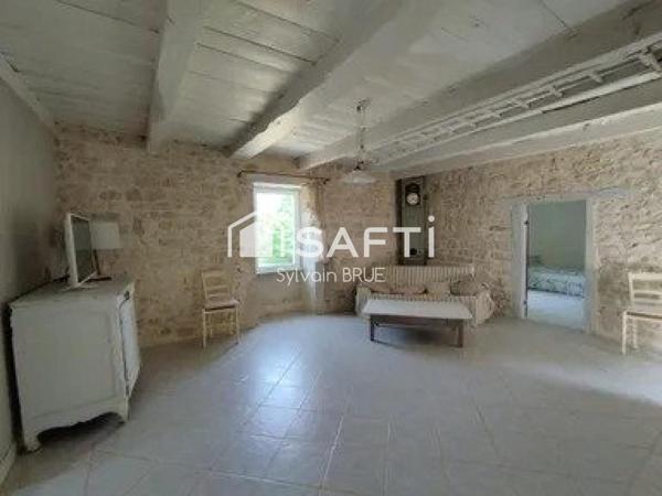 Maison en pierre blanche du Quercy – Calme et authenticité