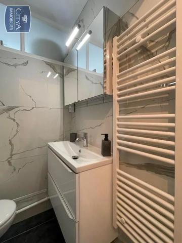 Appartement à louer 2 pièces 34.11m² Saint-Nazaire (44600)