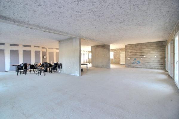 Local commercial Castelnau d'Estretefonds RN 20 RD820 1ère visibilté