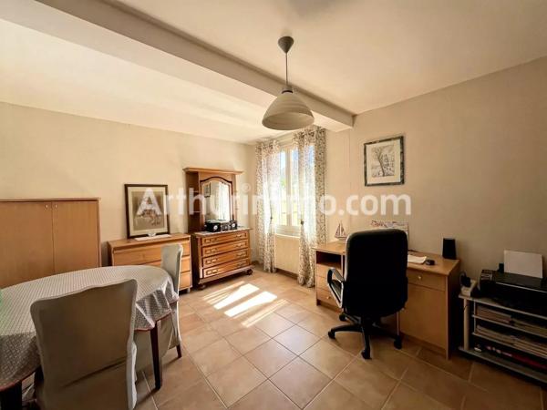 Vente                                                      Maison
                        
                     5 pièces                      142 m2                     à Sauvian