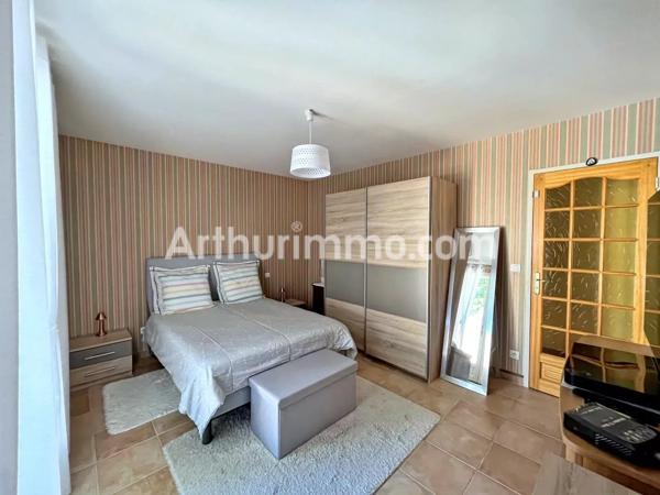 Vente                                                      Maison
                        
                     5 pièces                      142 m2                     à Sauvian
