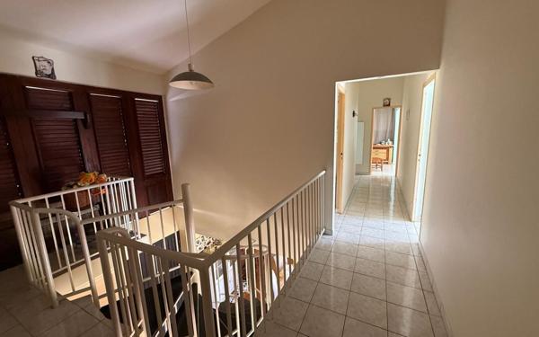 Maison à vendre    6 pièces •  Schoelcher