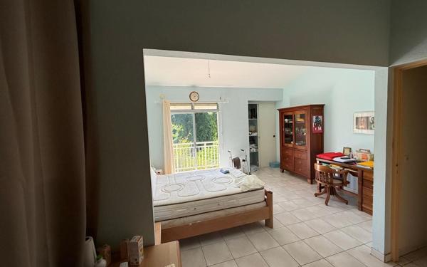 Maison à vendre    6 pièces •  Schoelcher