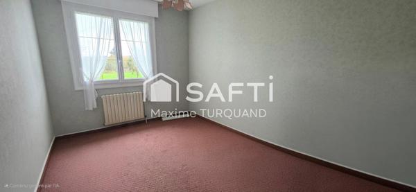 Pavillon plain-pied 104m², 3 chambres, 1200m² de terrain.