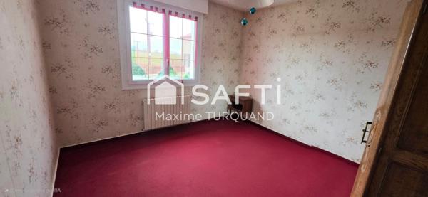 Pavillon plain-pied 104m², 3 chambres, 1200m² de terrain.