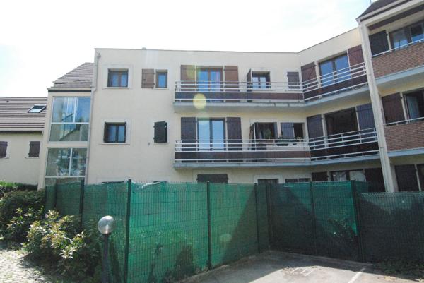 Appartement Ozoir La Ferriere 1 pièce 27.84 m2