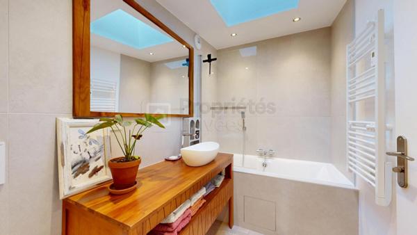 Maison de village T4 rénovée au coeur du village