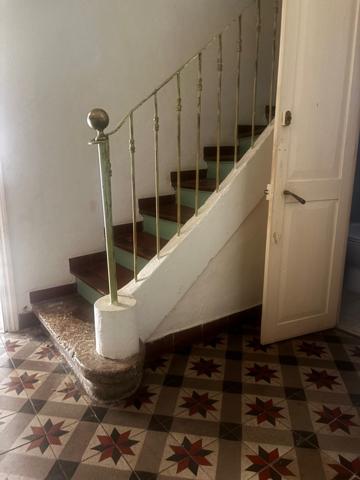 Villeneuve-lès-Avignon (30400) Maison 195 m2 avec piscine