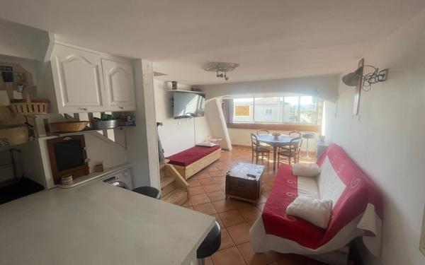Appartement à vendre    2 pièces • 43 m2 Six-Fours-les-Plages