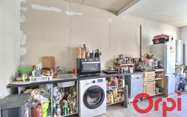 Appartement à vendre    2 pièces • 38,67 m2 Marseille 7