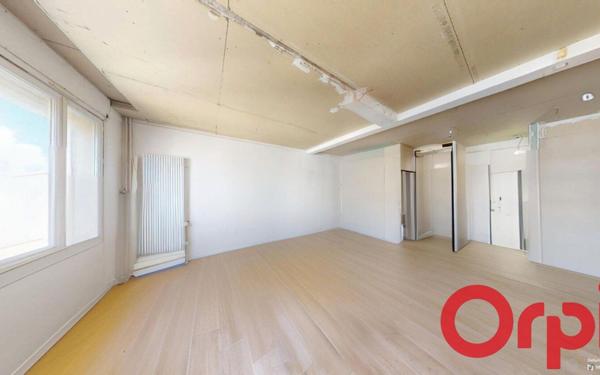 Appartement à vendre    2 pièces • 38,67 m2 Marseille 7