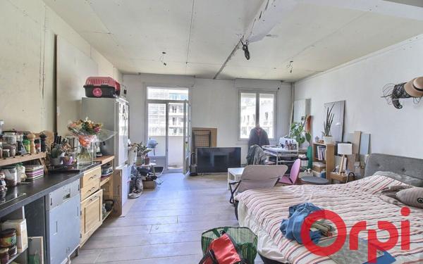 Appartement à vendre    2 pièces • 38,67 m2 Marseille 7