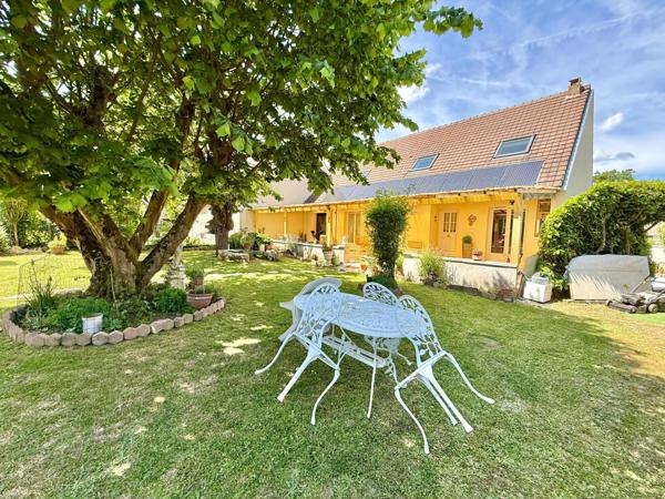 Maison à GUIGNES, 77390 - 8 pièces 176m²