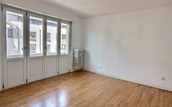 Appartement à vendre    2 pièces • 81,70 m2 Strasbourg
