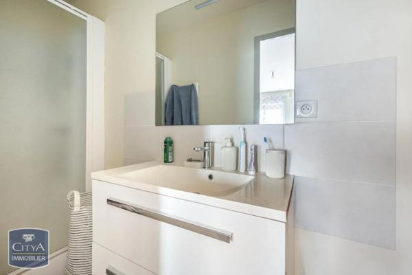 Immeuble à vendre 244m²