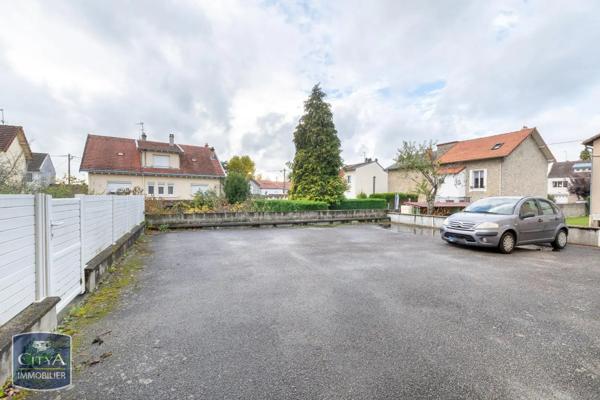 Immeuble à vendre 244m²