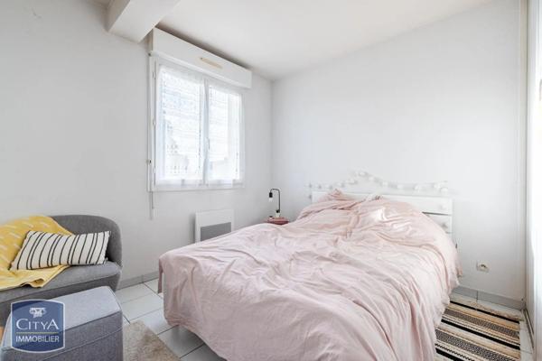 Immeuble à vendre 244m²