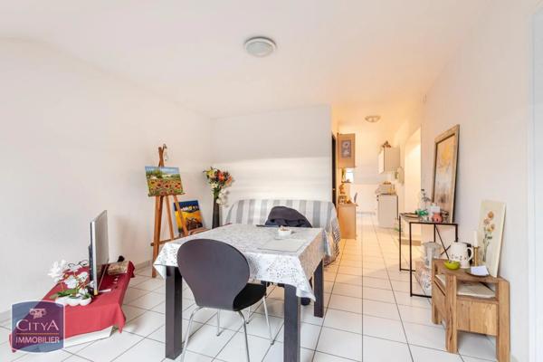 Immeuble à vendre 244m²