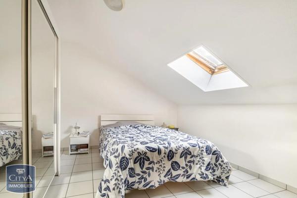 Immeuble à vendre 244m²