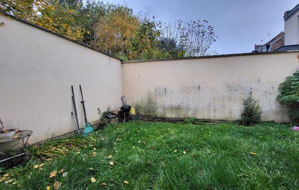 MAISON QUARTIER REMICOURT AVEC JARDIN