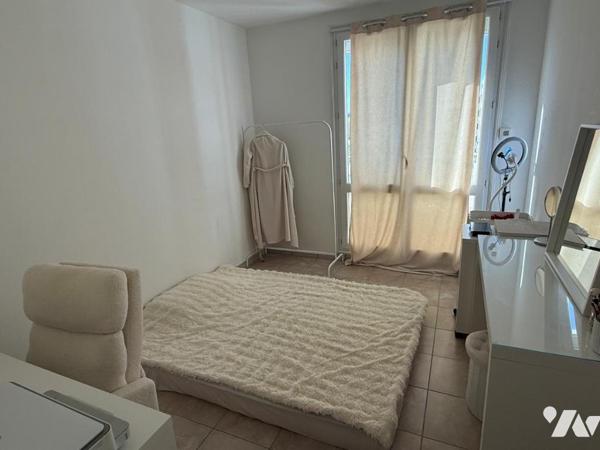 LAVAL, Quartier Murat, Appartement type 5 