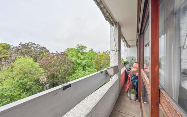 Appartement à vendre    4 pièces • 100,46 m2 Paris 19