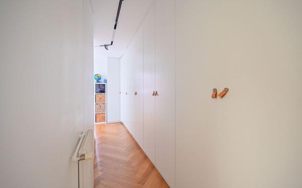 Appartement à vendre    4 pièces • 100,46 m2 Paris 19