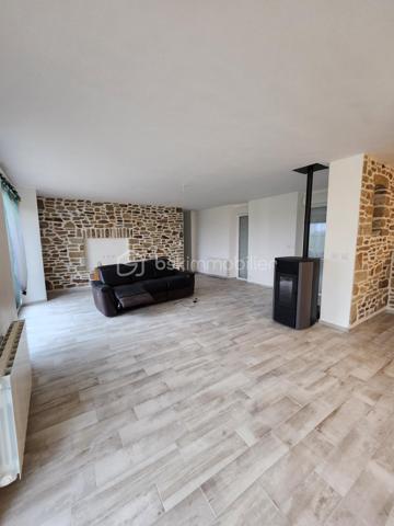 Maison en pierre de 160 m²