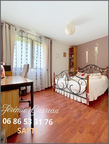 Nouveauté SAFTI. Lumineux T3 de 75m2 à La Houssais