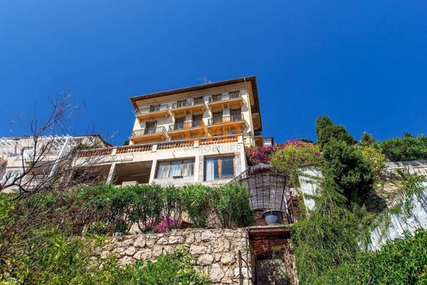 Roquebrune-Cap-Martin (06) : Propriété Niçoise 500m2 Vue Mer Féerique