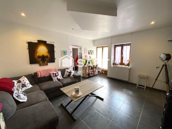 Maison 3 chambres + studio, proche école, commerces