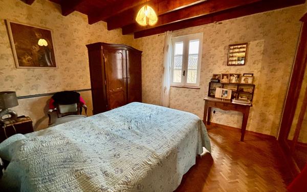 Maison à vendre    5 pièces • 174 m2 Cambounet-sur-le-Sor