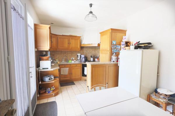 VIAGER OCCUPÉ Ferme avec grandes dépendances sur 2,8 hectares de terrain