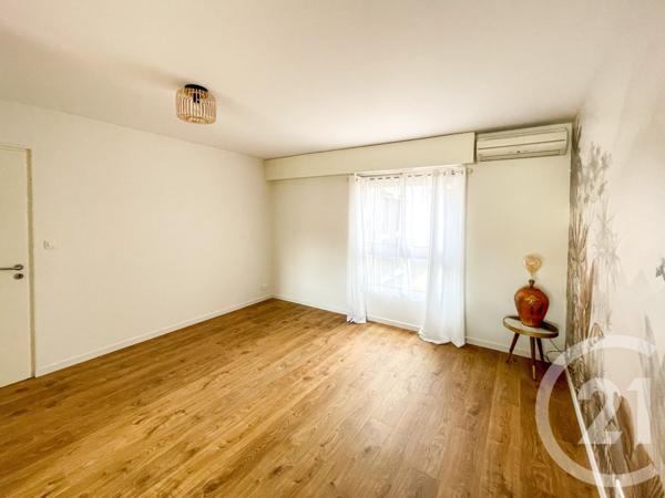 Appartement F4 à vendre  4 pièces - 86,80 m2 LES SABLES D OLONNE - 85