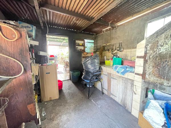 🔥 Investissement rentable – Maison créole avec potentiel 3 chambres + jardin piscinable – Saint-Pierre Ligne Paradis