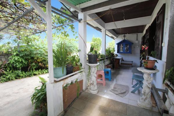 🔥 Investissement rentable – Maison créole avec potentiel 3 chambres + jardin piscinable – Saint-Pierre Ligne Paradis