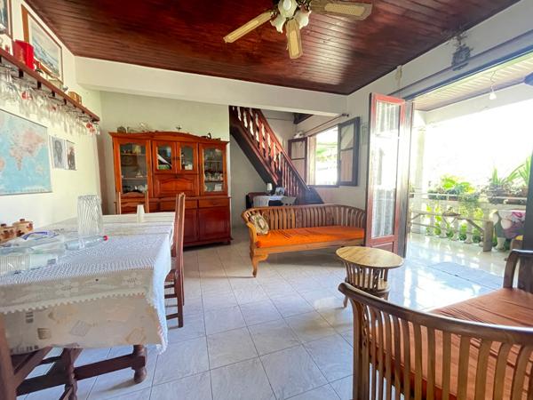 🔥 Investissement rentable – Maison créole avec potentiel 3 chambres + jardin piscinable – Saint-Pierre Ligne Paradis