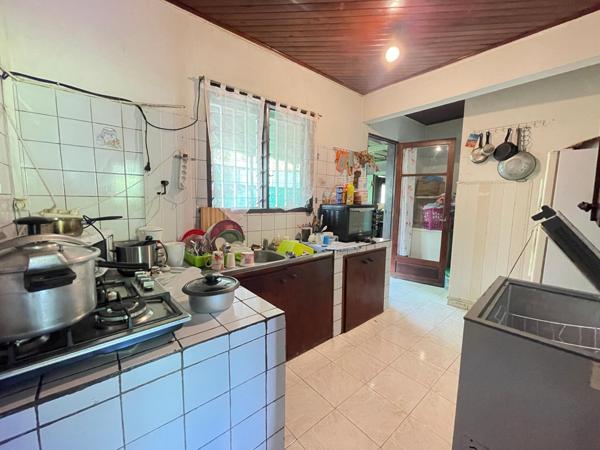 🔥 Investissement rentable – Maison créole avec potentiel 3 chambres + jardin piscinable – Saint-Pierre Ligne Paradis