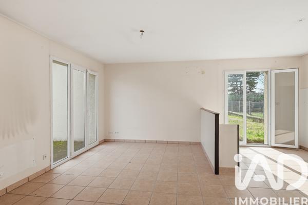 Maison à vendre 8 pièces 149 m² Décines-Charpieu