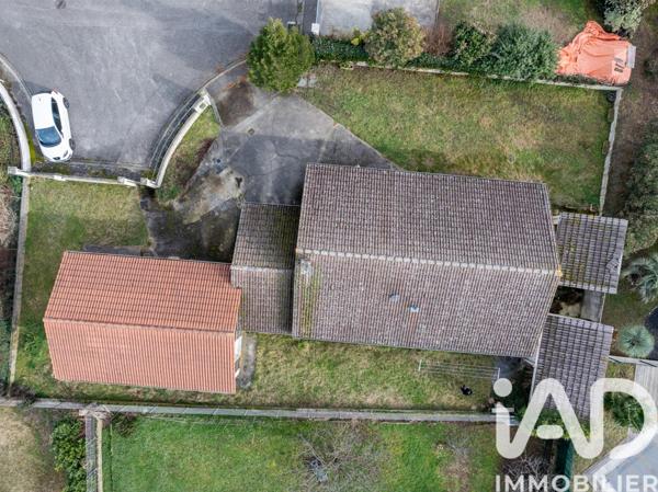 Maison à vendre 8 pièces 149 m² Décines-Charpieu