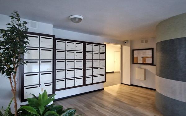 Appartement à vendre    3 pièces • 79,68 m2 Saint-Quentin