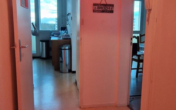 Appartement à vendre    3 pièces • 79,68 m2 Saint-Quentin