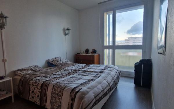 Appartement à vendre    3 pièces • 79,68 m2 Saint-Quentin